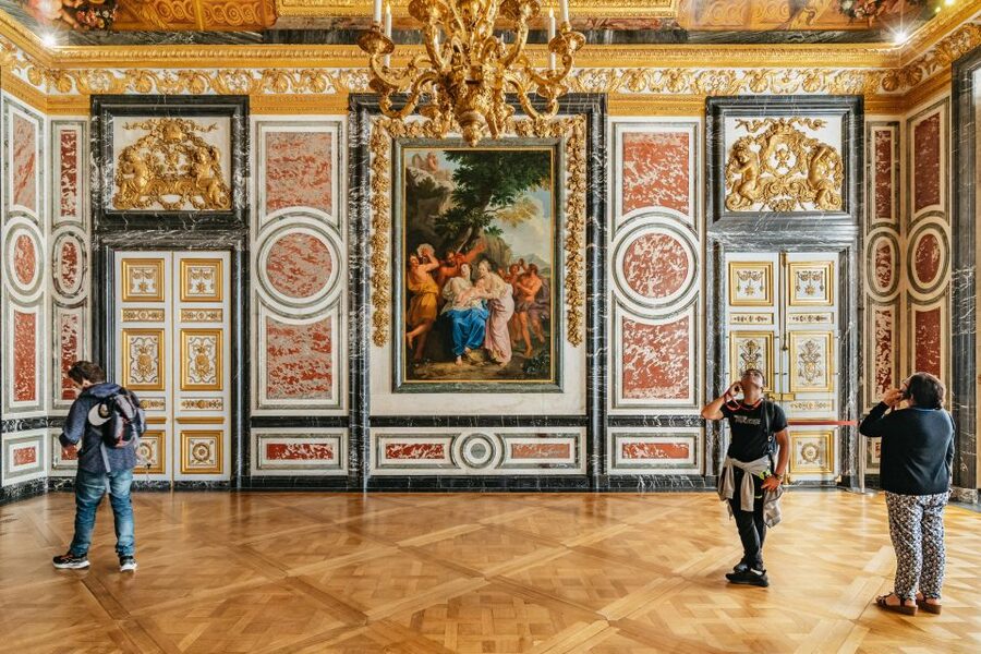 Versailles: Palace of Versailles Skip-the-Line Guided Tour - The Queen’s Apartments and the Marie Antoinette story
