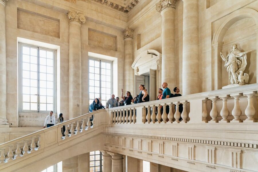 Versailles: Skip-the-Line Tour of Palace with Gardens Access - The Hall of Mirrors and royal spectacle