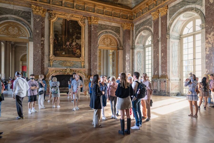 Versailles: Skip-the-Line Versailles Palace and Gardens Tour - The Hall of Mirrors and royal display