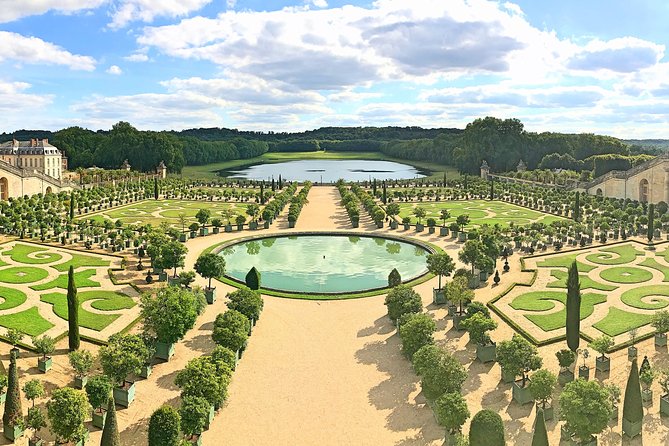 Versailles Small Group Guided Tour with Local Guide - Crowds, heat, and the best time to go