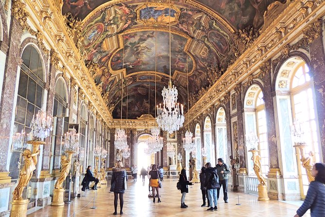 Versailles Small Group Guided Tour with Local Guide - The gardens are the important fine print