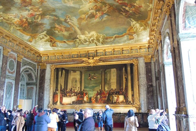 Versailles Small Group Guided Tour with Tranportation from Paris - Inside the palace: 75 minutes of royal theater
