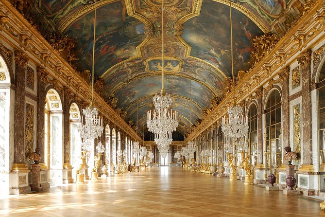 Versailles Timed Entrance Ticket and Giverny Small Group Day Trip from Paris - Giverny begins with Monet’s flower garden