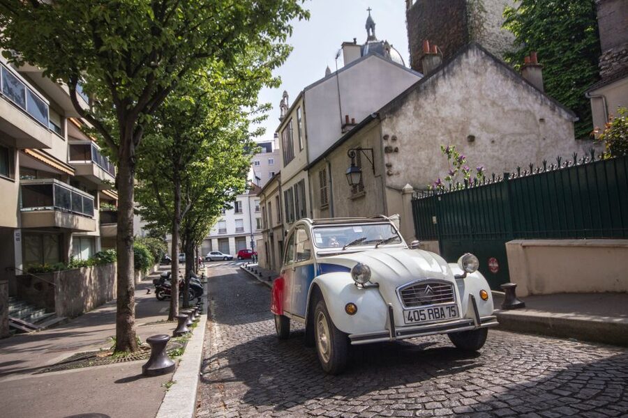 Vintage 2CV tour + Cruise - What the driver adds to the ride